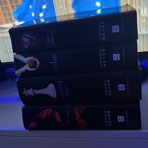 Twilight Saga Book Set Volumes 1-4 Paperback (2) & Hardcovers (2) Mix S Meyer